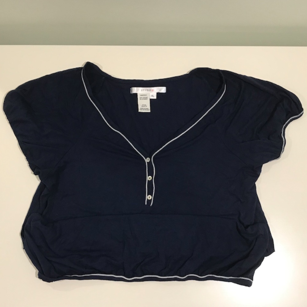 NWOT Studio M Cinched Navy & White Top w/ Buttons